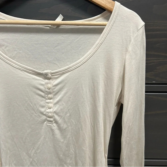 Halara Long Sleeve Top - Picture 4 of 7